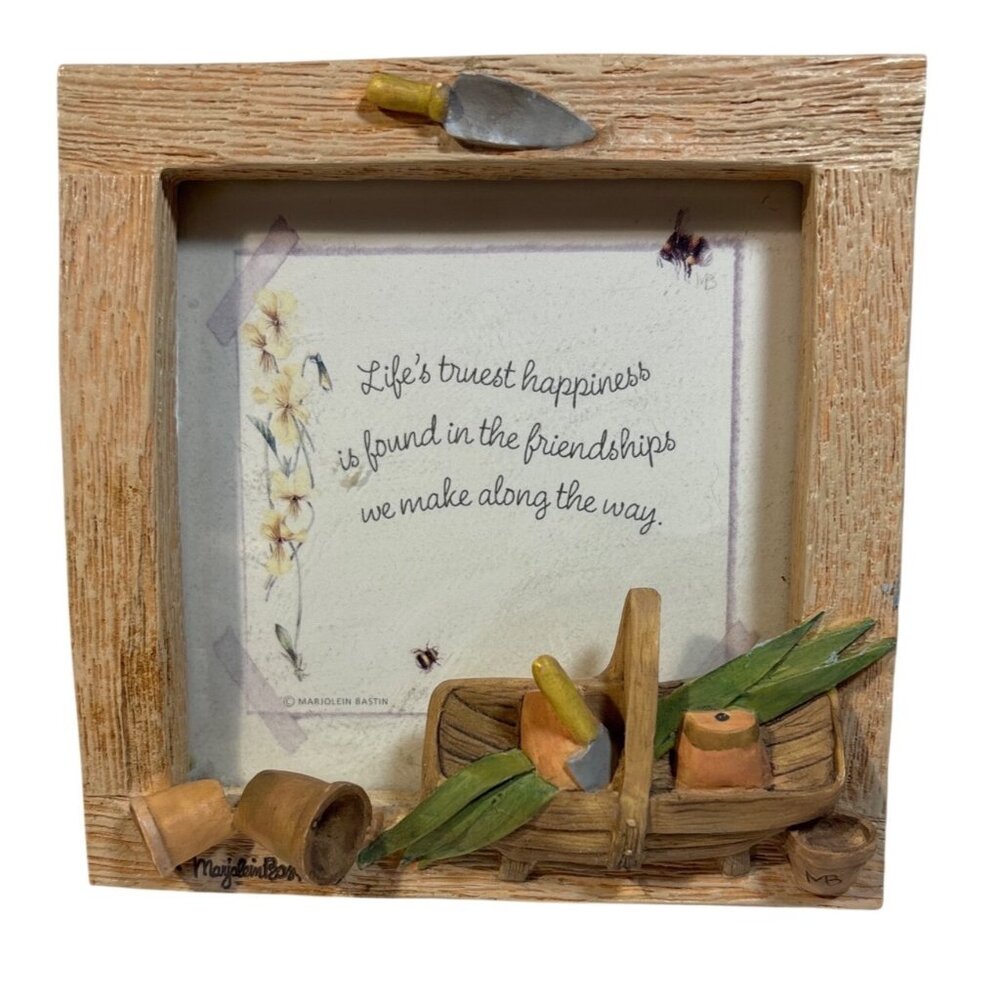 Marjolein Bastin Wooden Frame Gardening Tools Friendship Inspirational Quote 4.5